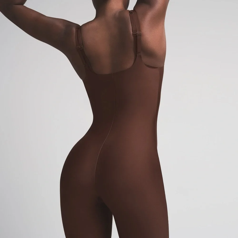 NWT Skims Body Butt Lifting Open Bust Padded Bodysuit in Cocoa Size XL